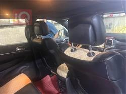 جیپ گراند شیرۆکی